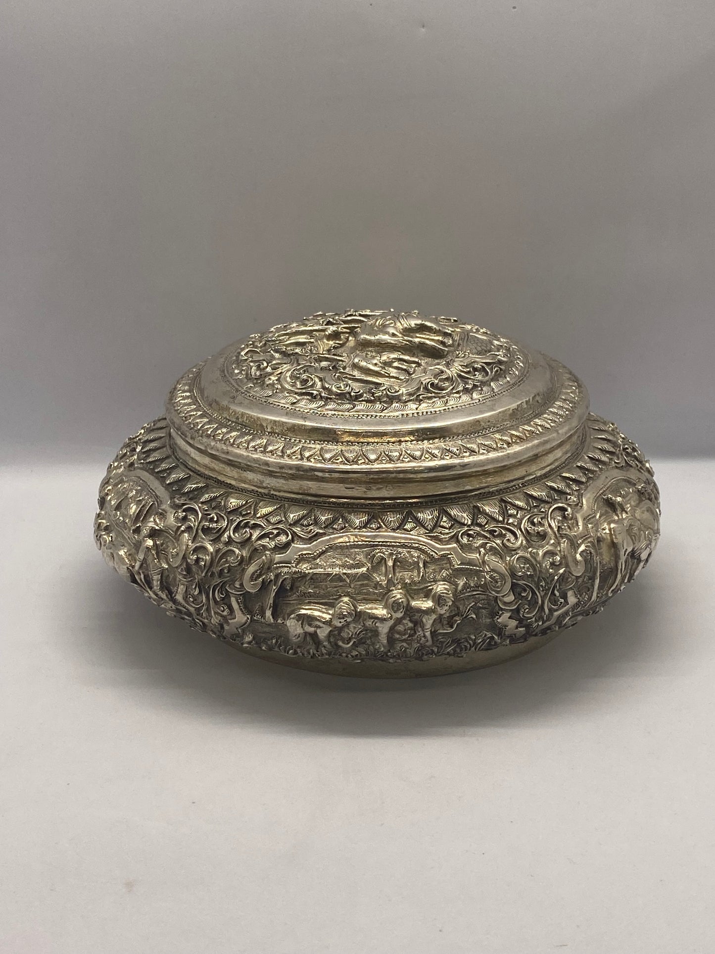 Antique Large Anglo-Indian Silver Repousse Box w Elephant Motifs