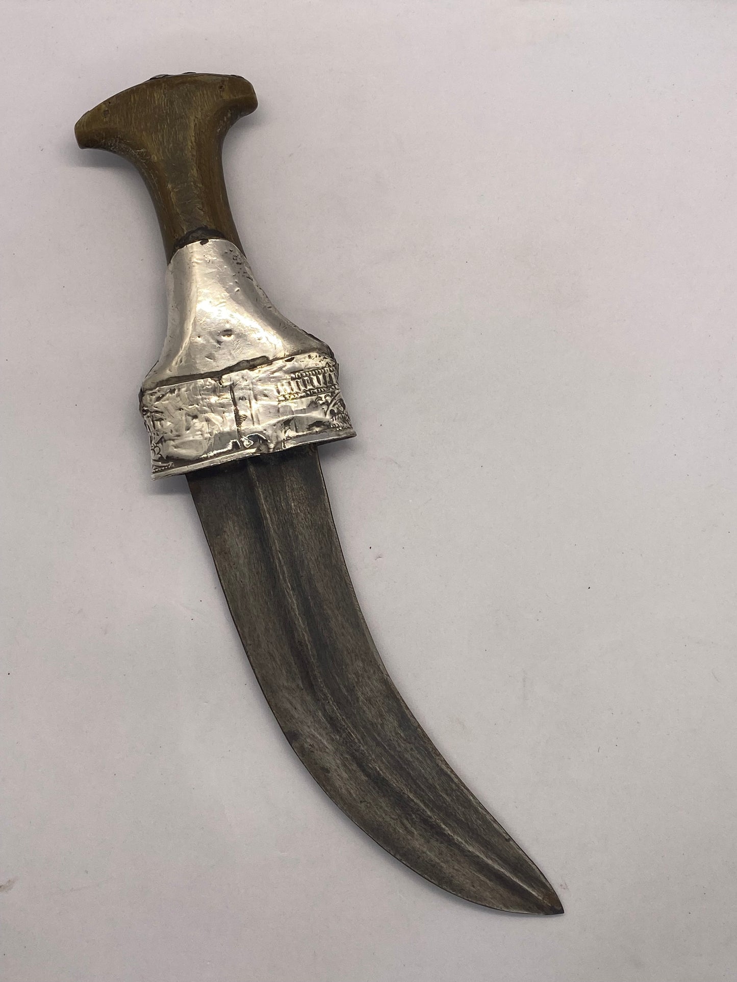 Antique Omani silver and horn Khanjar ceremonial dagger (Jambiya)