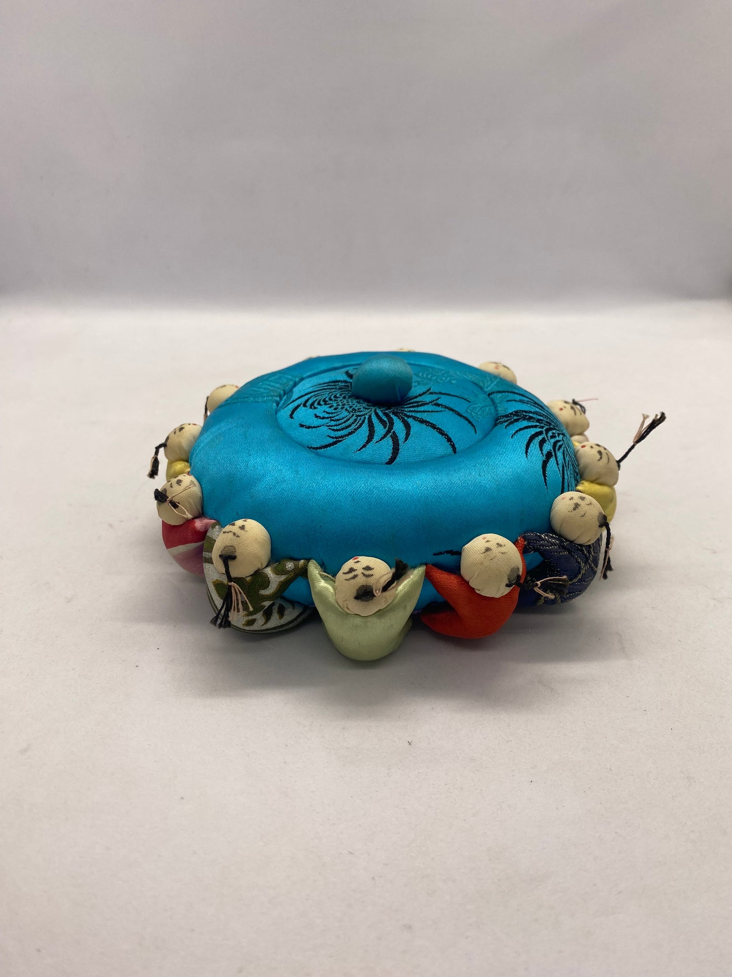 Vintage Chinese Silk Souvenir Novelty Pincushion and Thread Holder