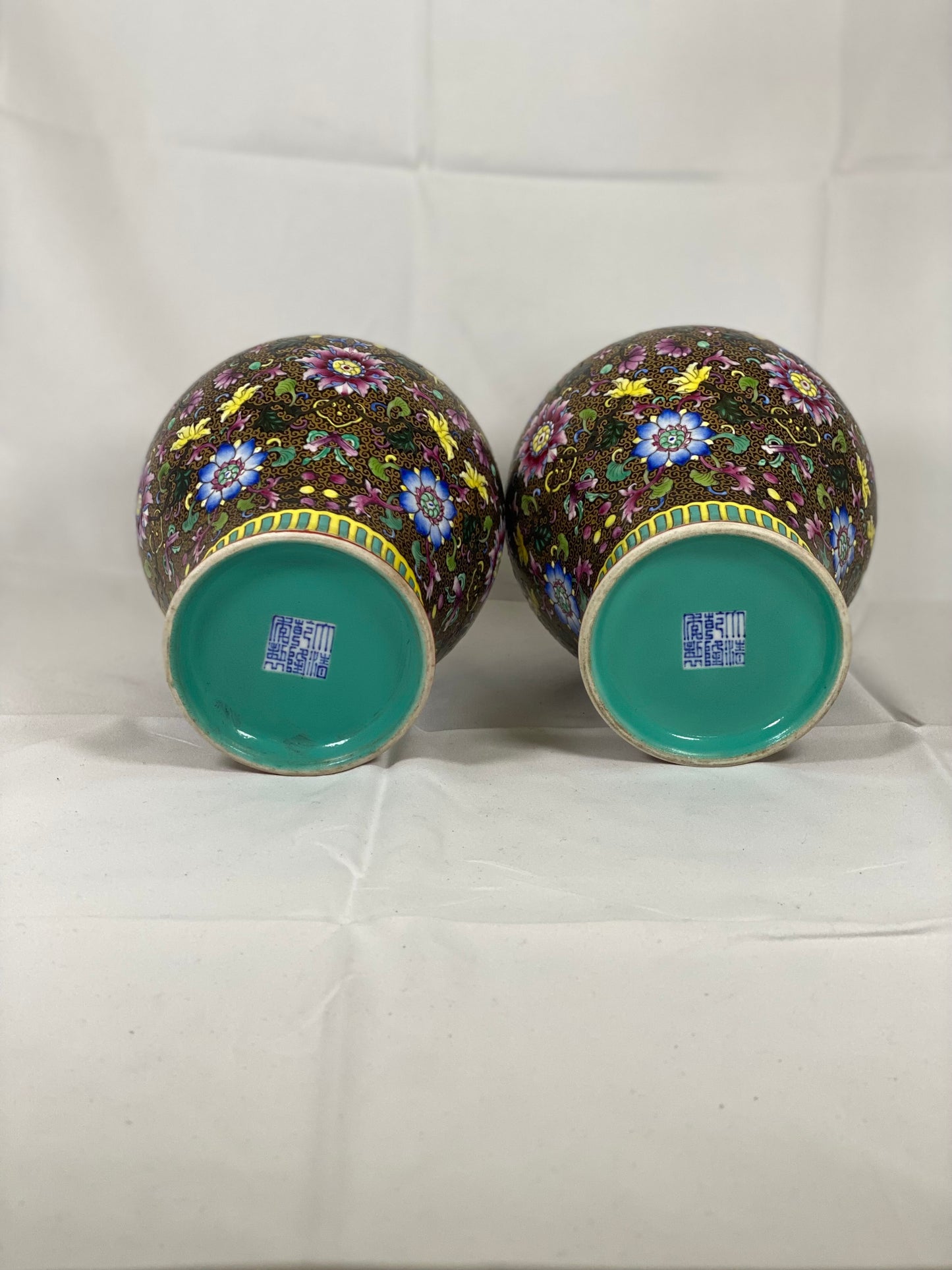 Pair of Jingdezhen Hand-Painted Black and Gold Ginger Jars circa 1960s to 70s