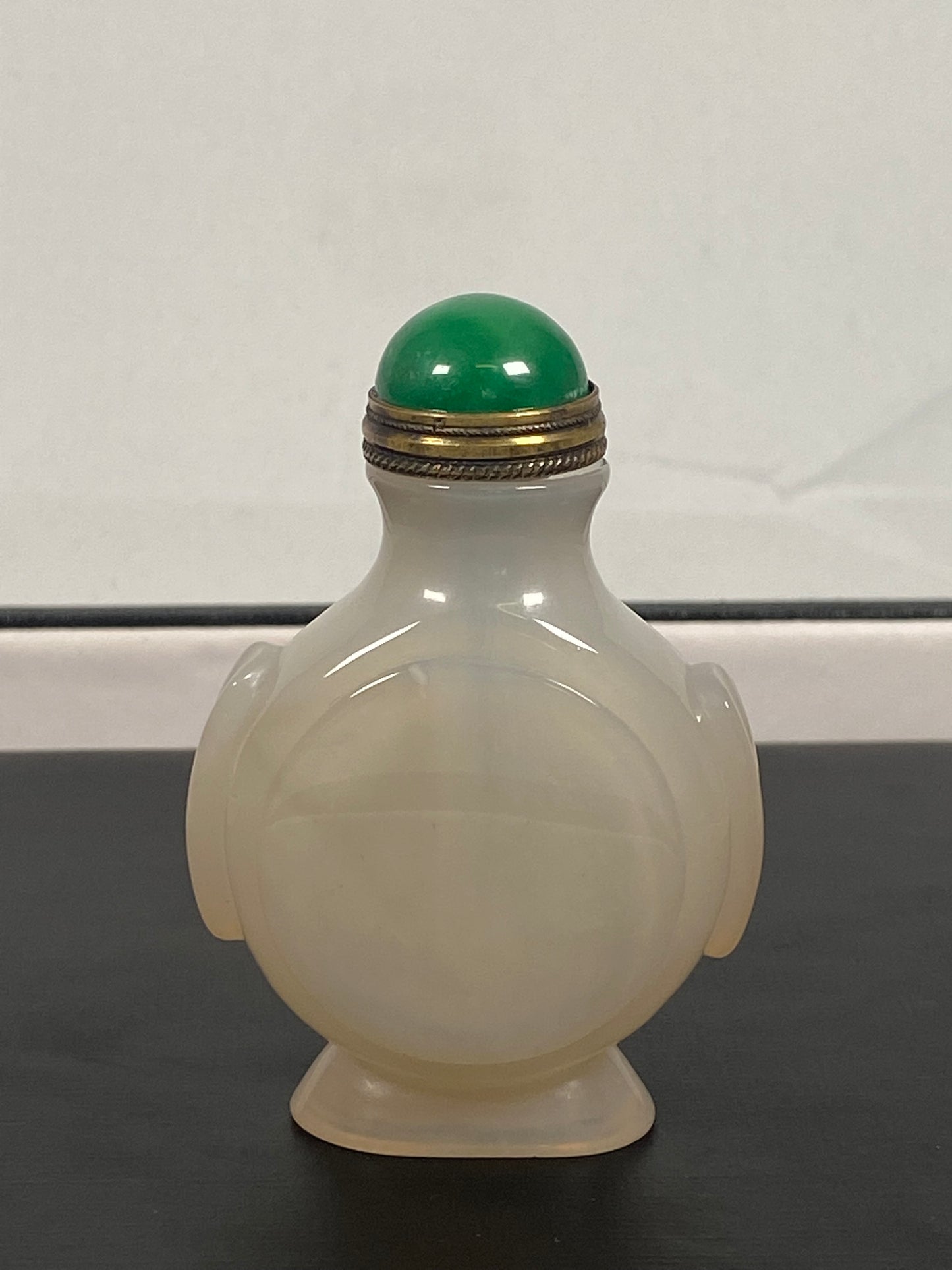 19th century Antique Chinese Transcluent Agate Snuff Bottle