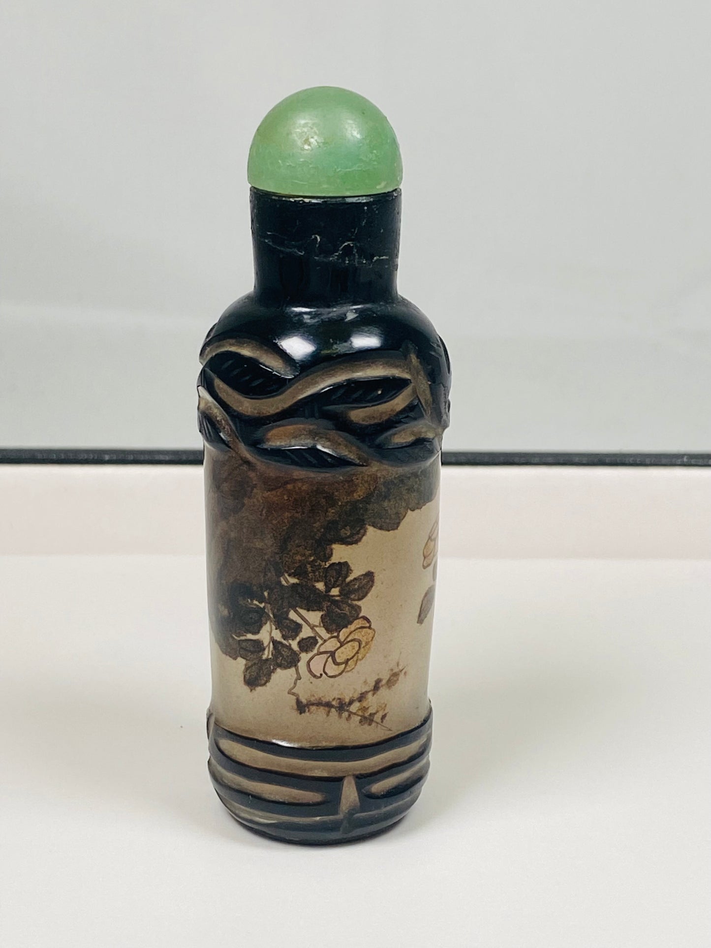 20th century Chinese Black Overlay Cameo Glass Reverse Painted snuff bottle