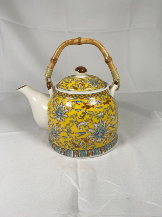 精美复古中国花卉珐琅瓷茶壶，约 20 世纪 80 年代