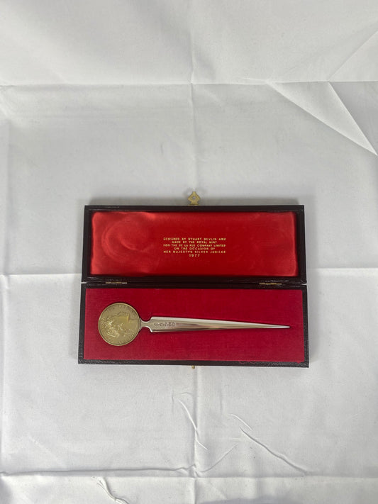 Commemorative letter opener in original case, Stuart Devlin, 1977